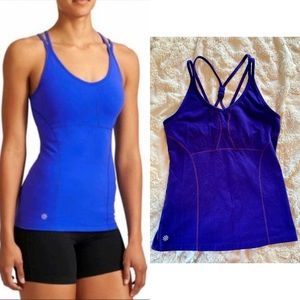 🧺Athleta Workout tank with built in shelf bra